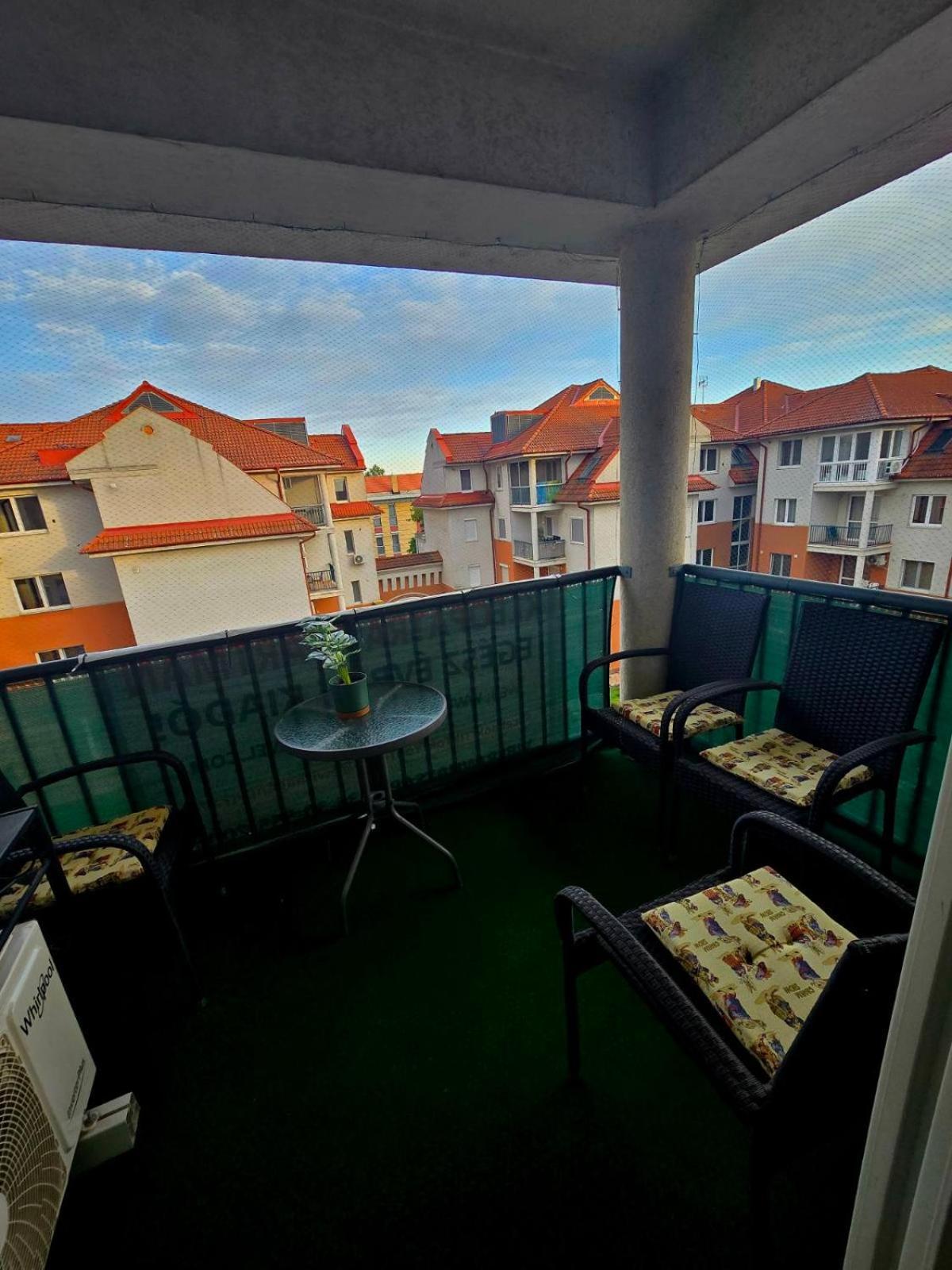 Kleopatra Apartman Гайдусобосло Екстер'єр фото